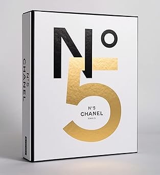 Chanel N° 5: Zweibändige Prachtausgabe in edler Schmuckkassette Hardcover – November 9, 2021