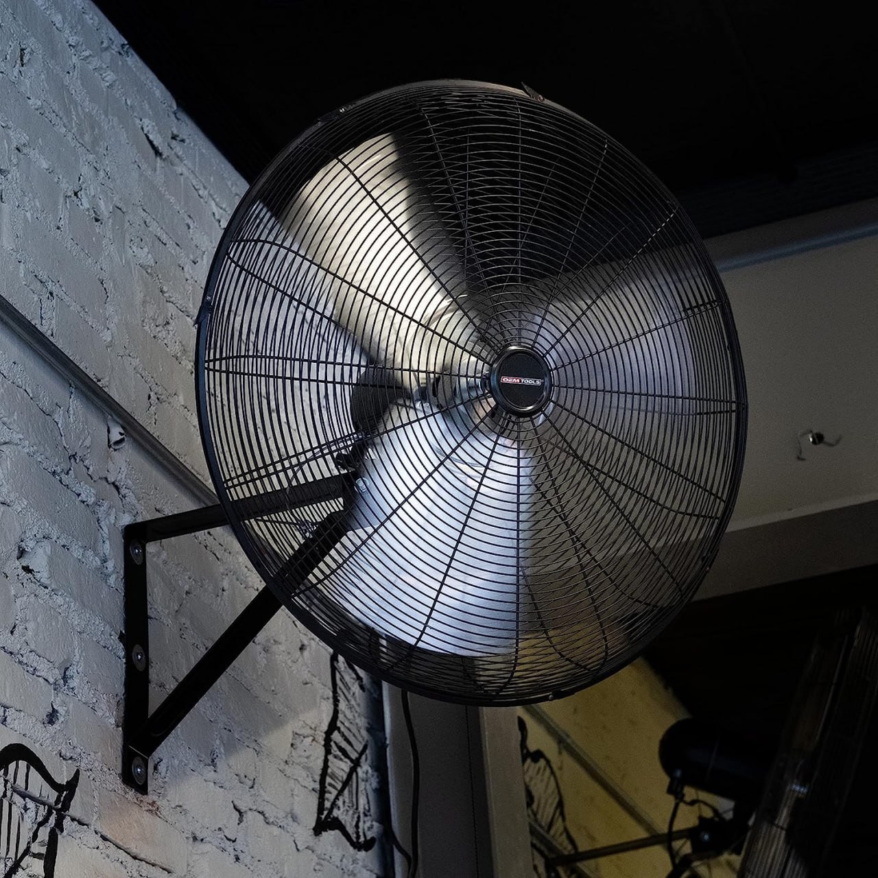 OEMTOOLS OEM24884 30 Oscillating Wall Fan 9500 CFM Max Wall Mount Oscillating Fan, Large Industrial Fan Wall Mount Fans, Oscillating Garage Fans, Wall Mounted Shop Fans